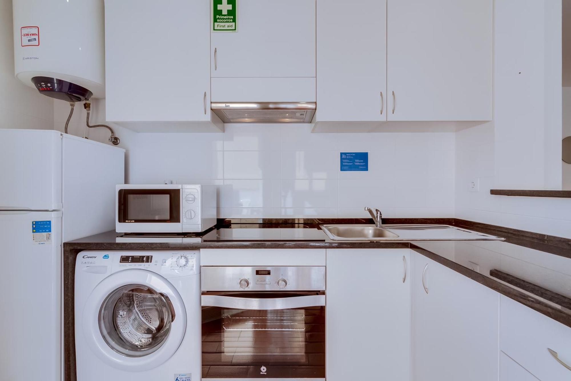 Al - Apartamento Vista Marina 1 Виламура Екстериор снимка